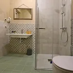 Apart-hotel Cascina Bricco San Pietro Bed & Wine 4*