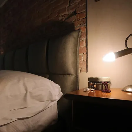 Cascina Bricco San Pietro Bed & Wine شقة فندقية 4*