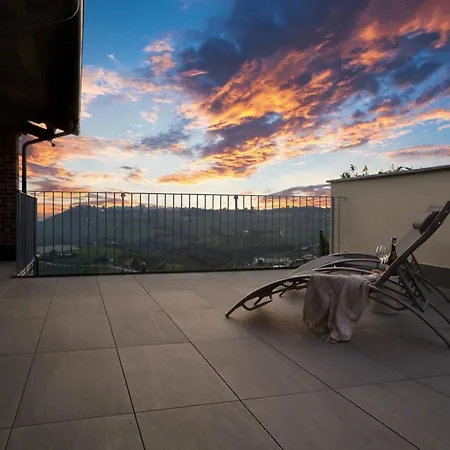 Cascina Bricco San Pietro Bed & Wine Monforte dʼAlba