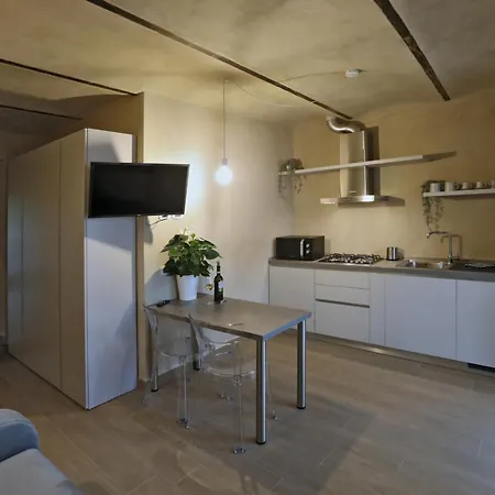 Cascina Bricco San Pietro Bed & Wine 4* モンフォルテ・ダルバ