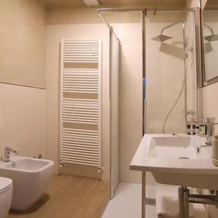 Ξενοδοχείο με διαμερίσματα Cascina Bricco San Pietro Bed & Wine Monforte dʼAlba