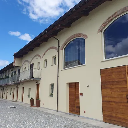 Cascina Bricco San Pietro Bed & Wine 4* モンフォルテ・ダルバ