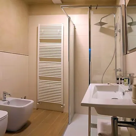 Cascina Bricco San Pietro Bed & Wine Ξενοδοχείο με διαμερίσματα 4*