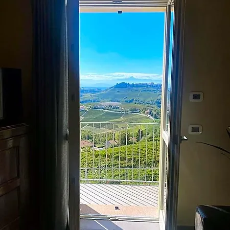 Ξενοδοχείο με διαμερίσματα Cascina Bricco San Pietro Bed & Wine 4*