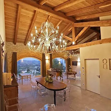 Cascina Bricco San Pietro Bed & Wine Ξενοδοχείο με διαμερίσματα Monforte dʼAlba