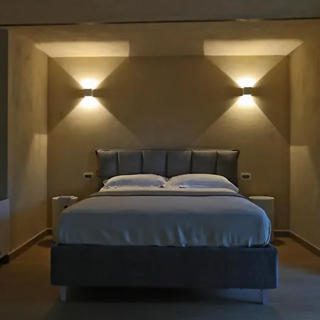 アパートホテル Cascina Bricco San Pietro Bed & Wine 4*