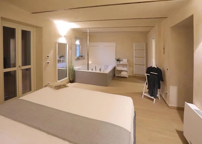 Aparthotel Cascina Bricco San Pietro Bed & Wine 4*