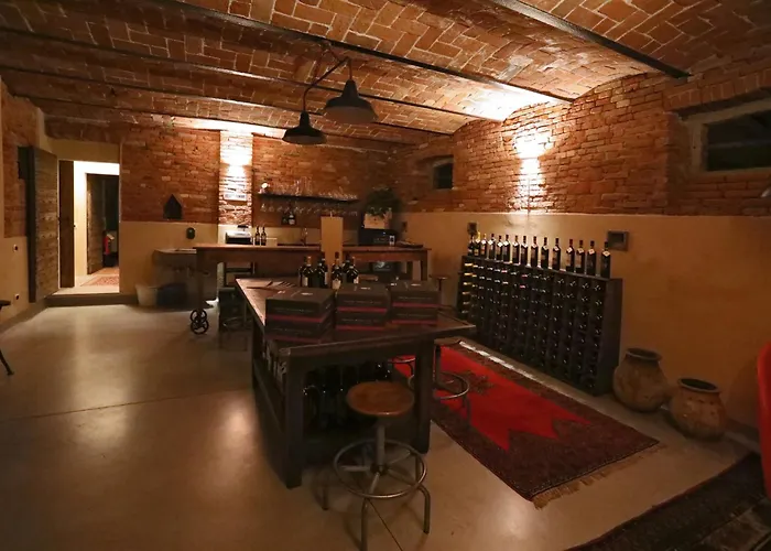 Cascina Bricco San Pietro Bed & Wine Monforte dʼAlba