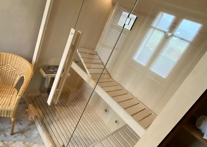 Cascina Bricco San Pietro Bed & Wine 4* Monforte dʼAlba