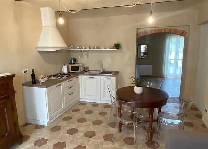 Cascina Bricco San Pietro Bed & Wine Monforte dʼAlba